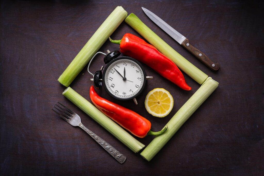 時計と野菜